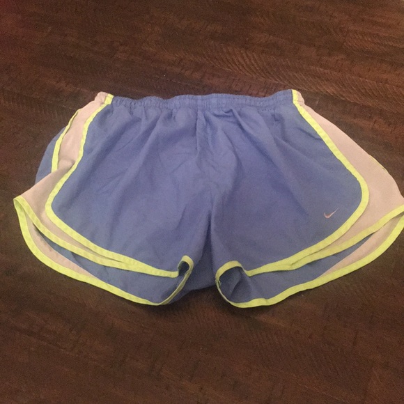 Nike Pants - Nike athletic shorts SZ large